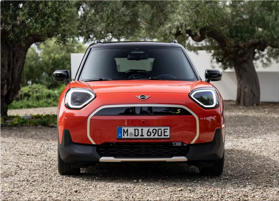 2025 MINI Aceman SE